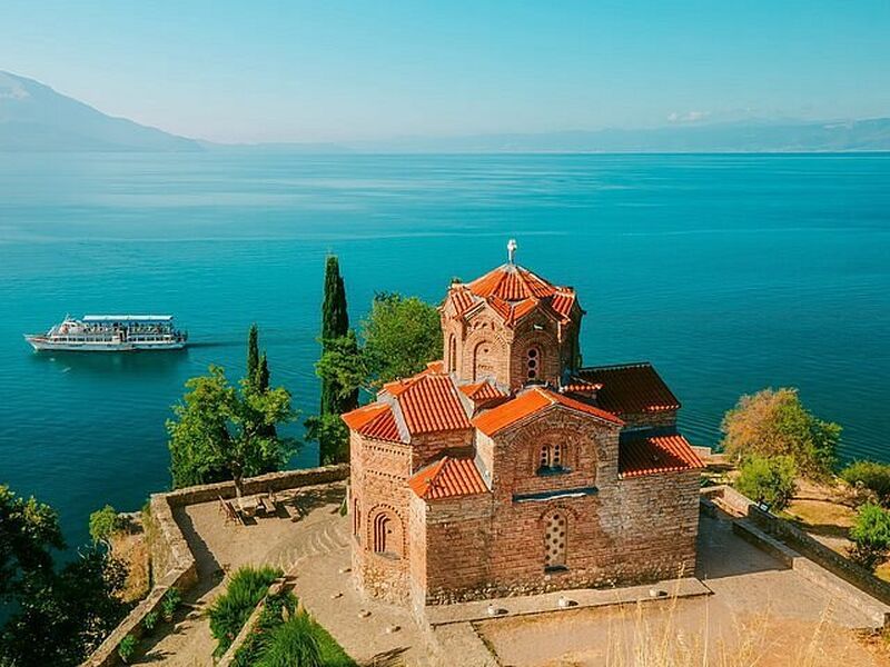 Otobüs İle Balkan Masalı