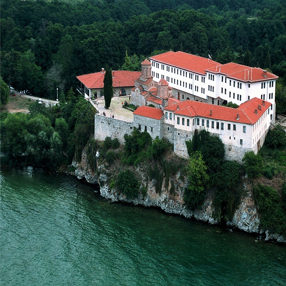 Vizesiz İzmir Hareketli Uçaklı Balkan Masalı Turu (Ekstra Turlar Dahil) 7 Gece Belgrad Gidiş - Belgrad Dönüş 2026